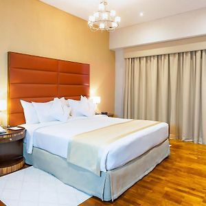 Deluxe Two-Bedroom Apartment